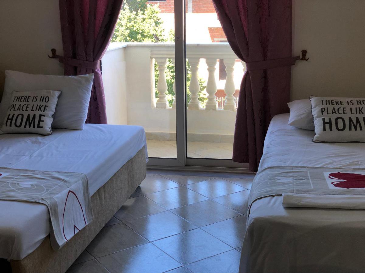 Relax Apartment & Hotel Golem  Exterior photo