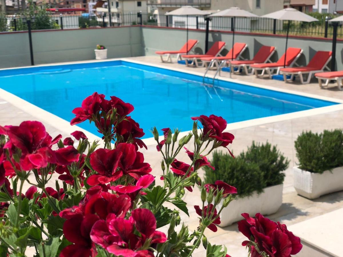 Relax Apartment & Hotel Golem  Exterior photo