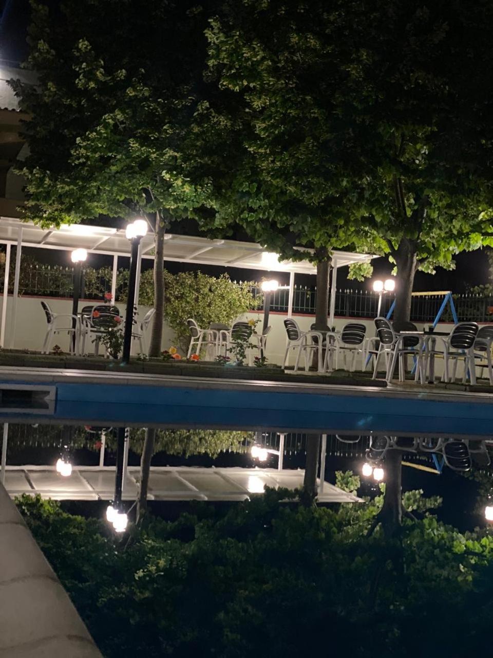 Relax Apartment & Hotel Golem  Exterior photo
