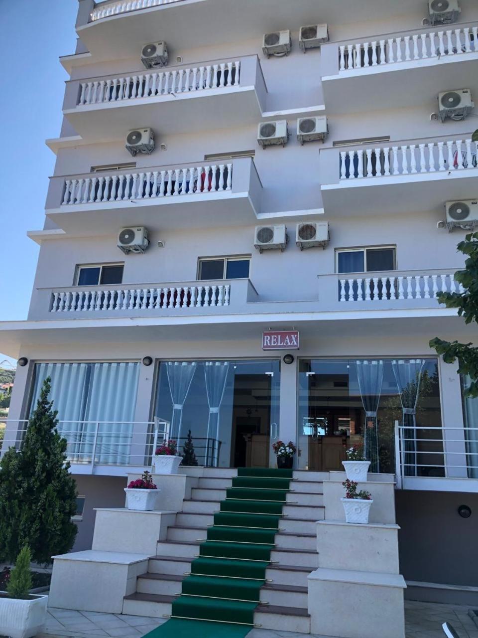 Relax Apartment & Hotel Golem  Exterior photo